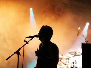 Band auf der Bühne